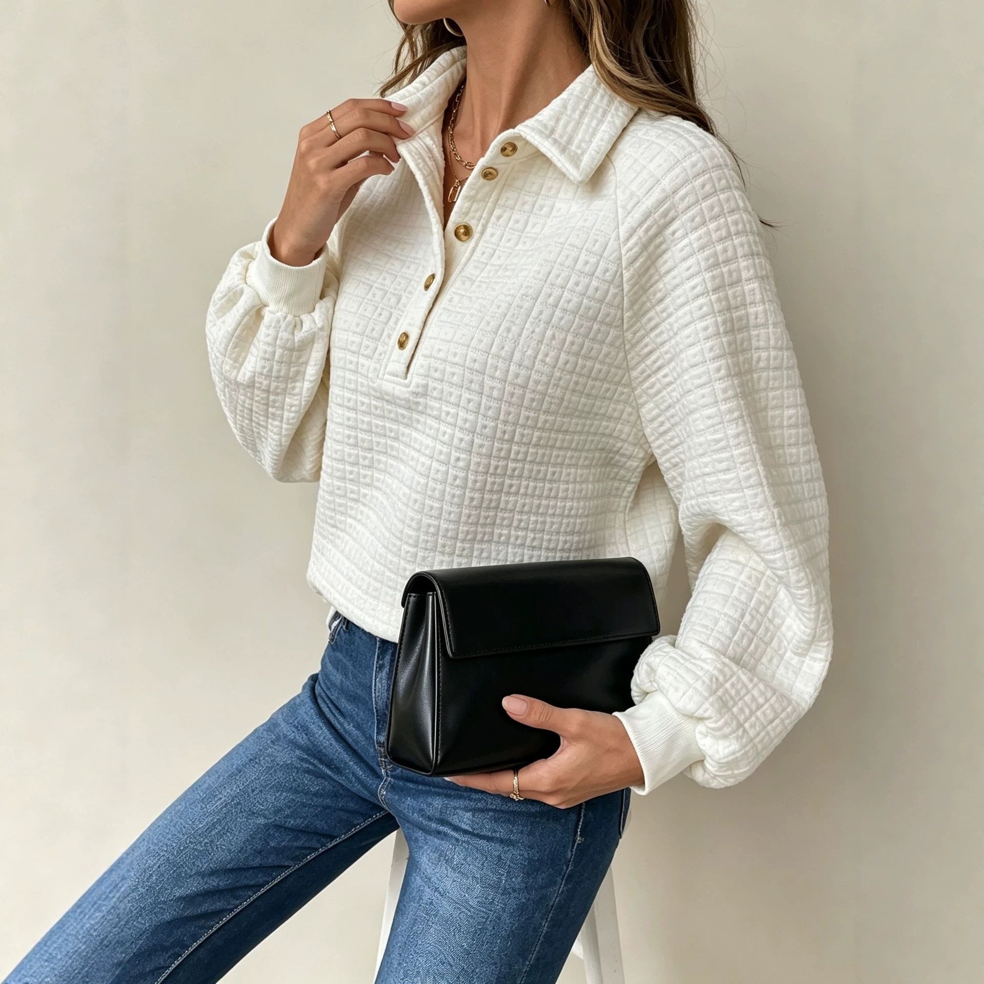 Collar long sleeved top