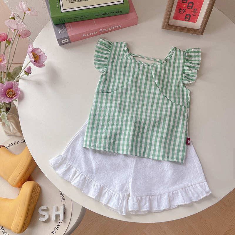 Two piece set of plaid sleeveless shorts