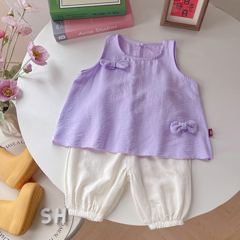 Two piece sleeveless set for infants and young children