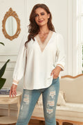Honey Melo Apparel Plus Size V-Neck Puff Sleeve Blouse